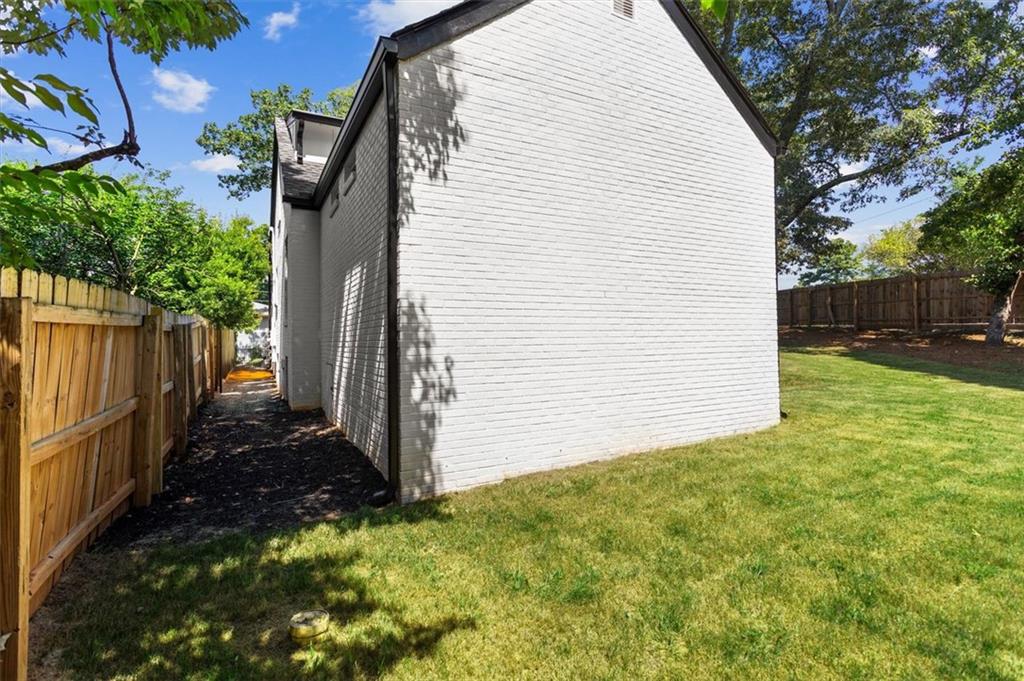 525 MEDLOCK Road