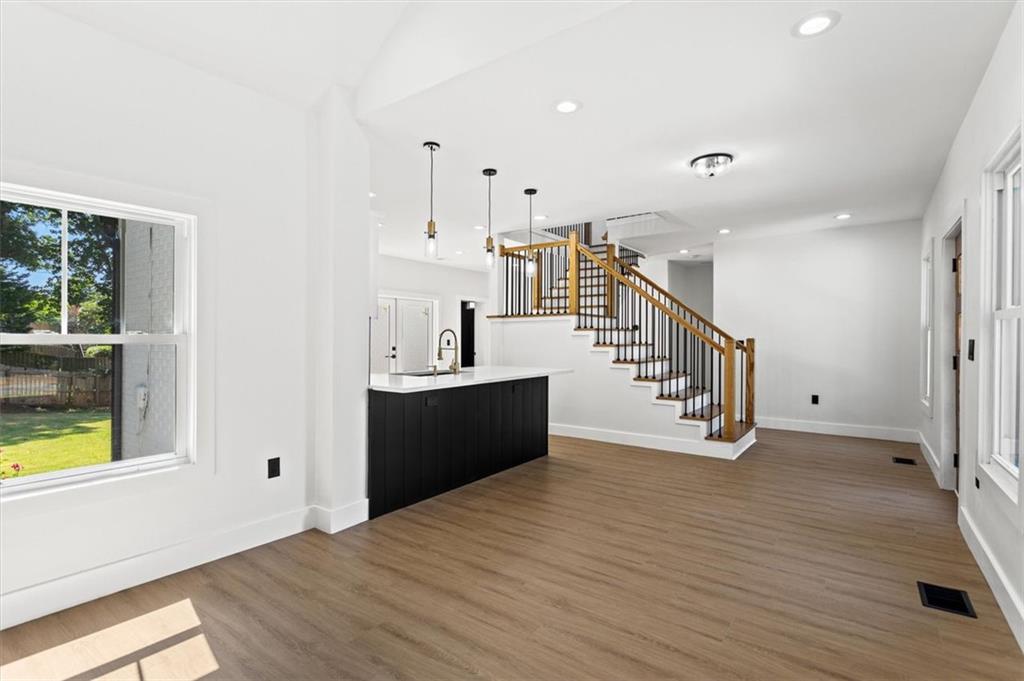 525 MEDLOCK Road