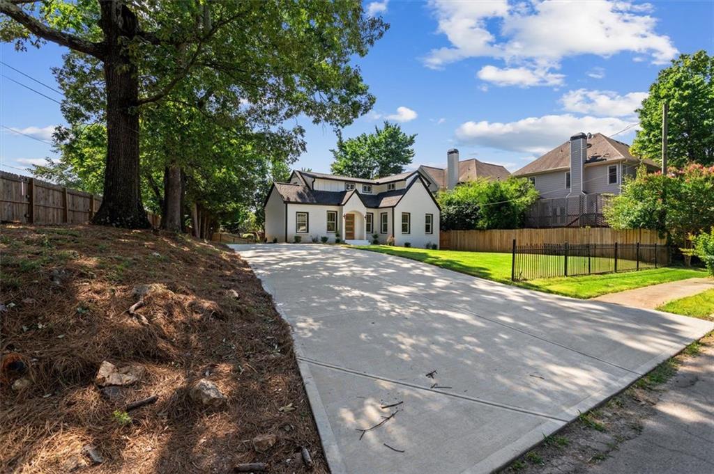 525 MEDLOCK Road