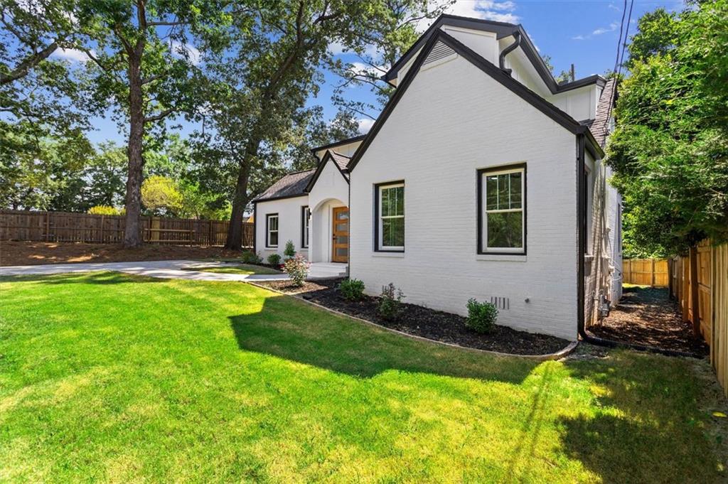525 MEDLOCK Road
