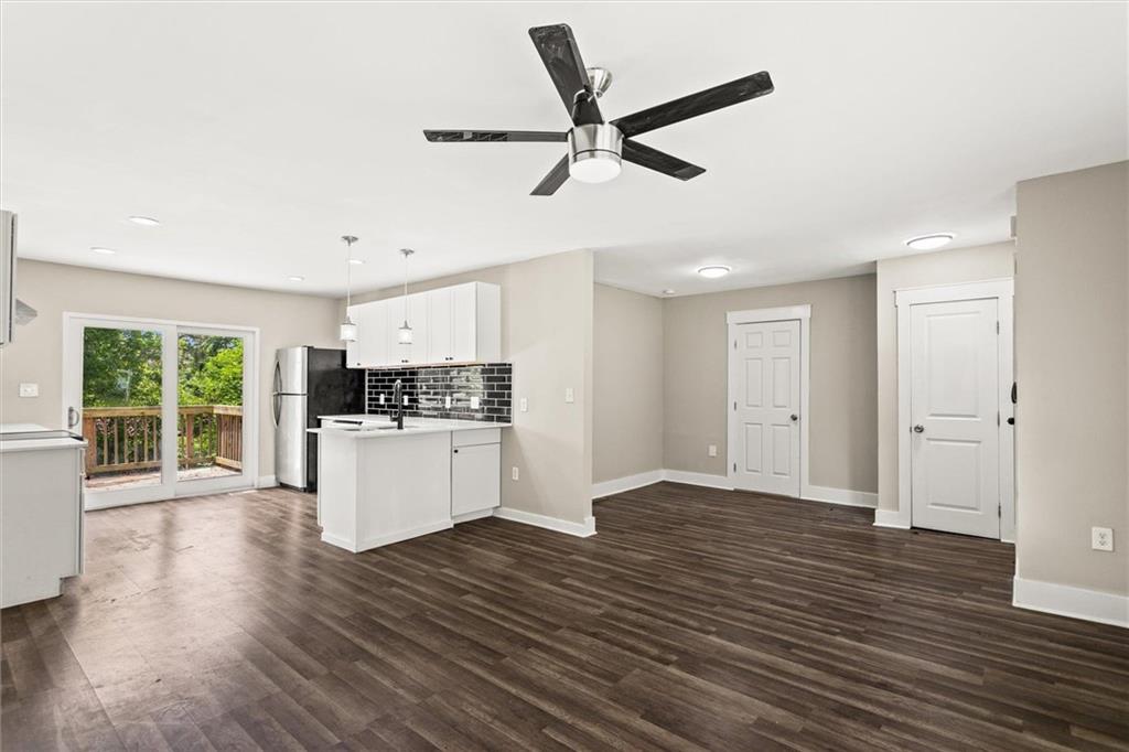 2835 Laguna Drive