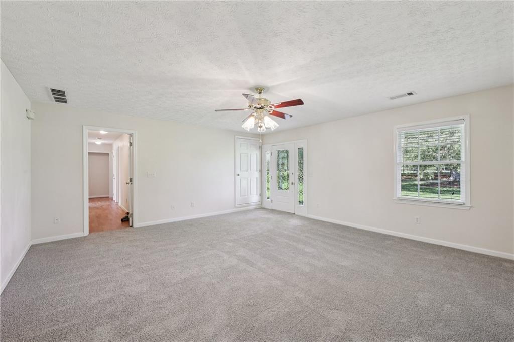 246 Queens Cemetery Road