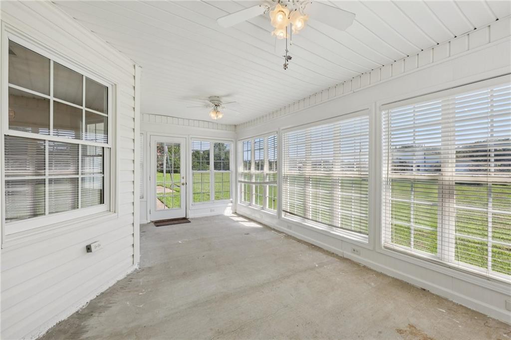 246 Queens Cemetery Road