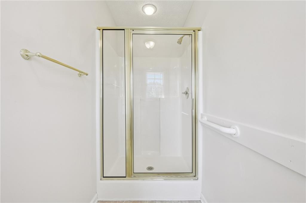 246 Queens Cemetery Road