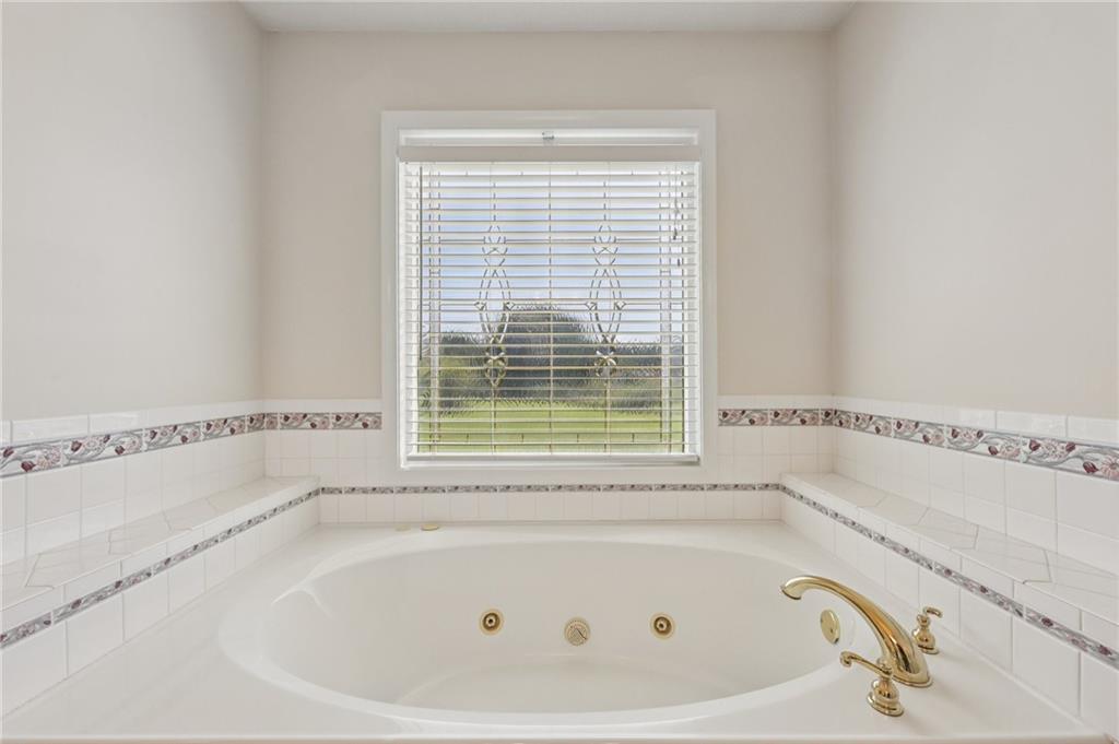 246 Queens Cemetery Road