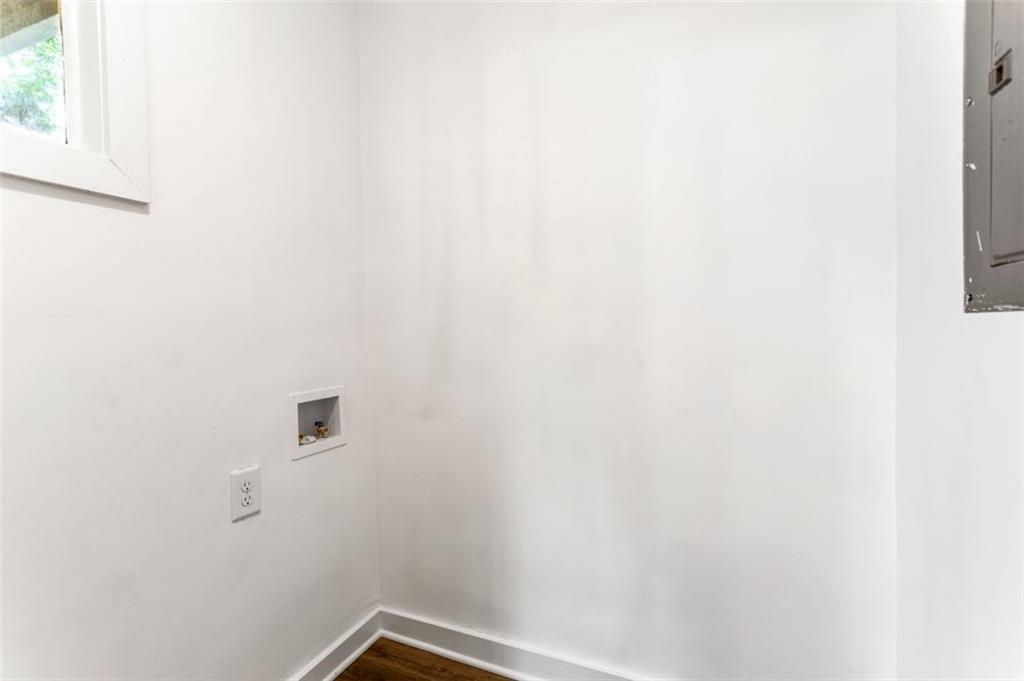 340 Lee Street