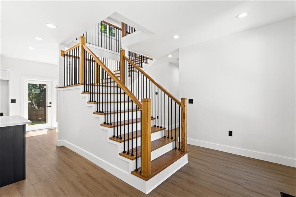 525 Medlock Road
