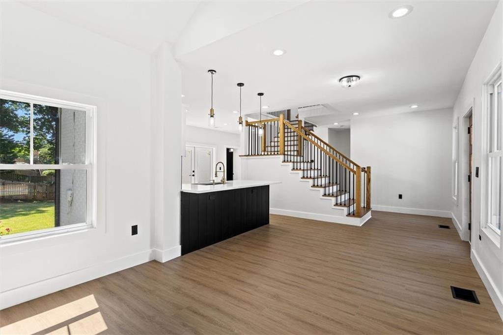 525 Medlock Road