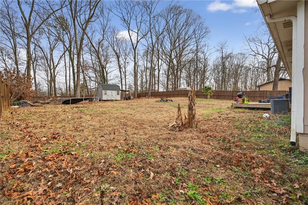 5720 Bob White Lane