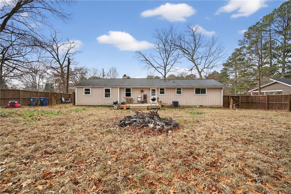 5720 Bob White Lane