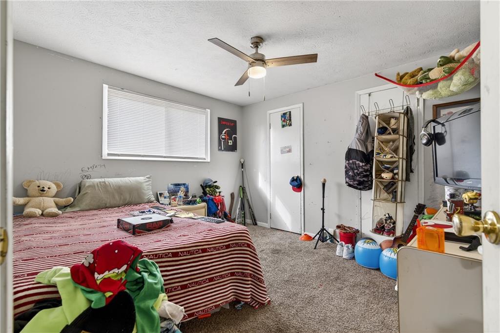 5720 Bob White Lane