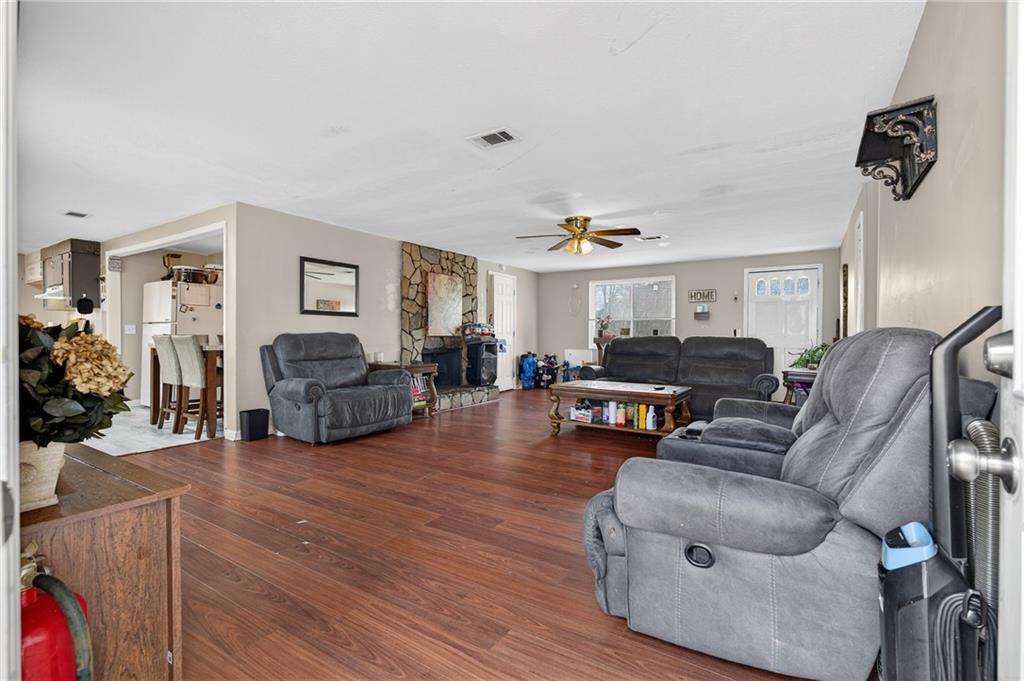 5720 Bob White Lane