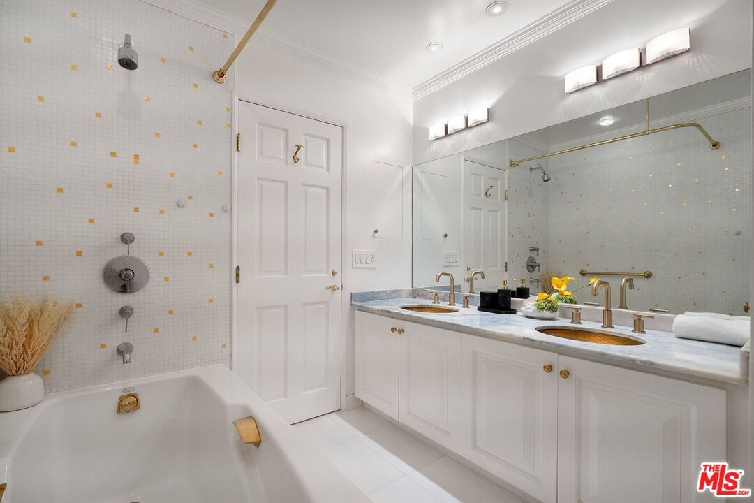 7135 Hollywood Blvd Unit: 506