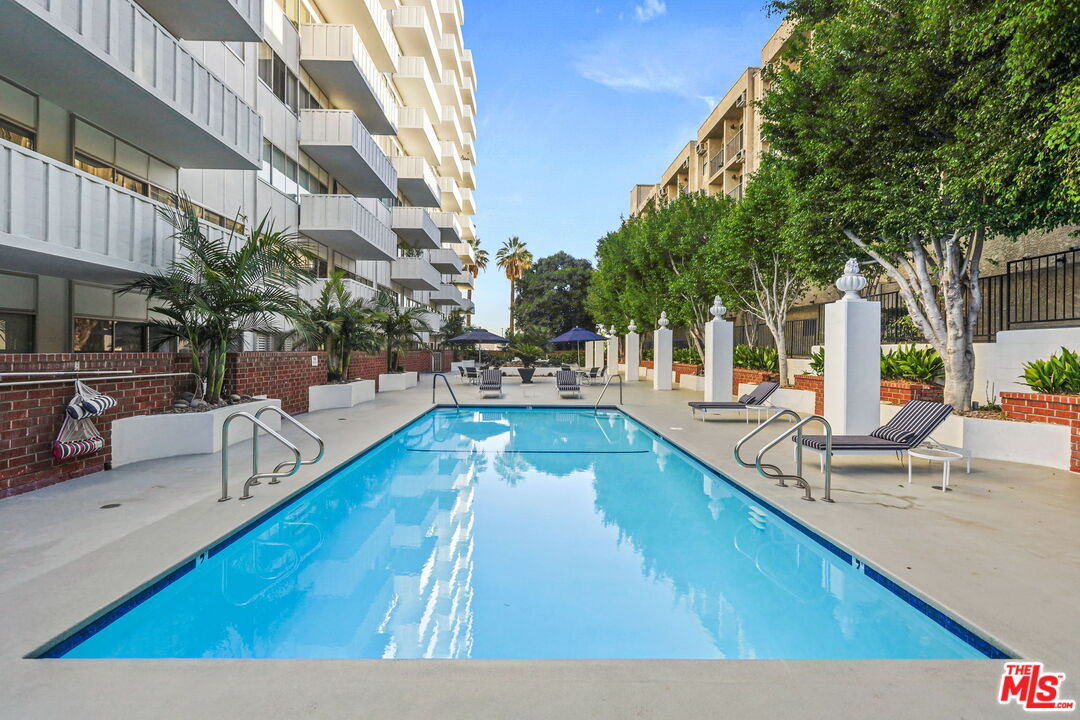 7135 Hollywood Blvd Unit: 506