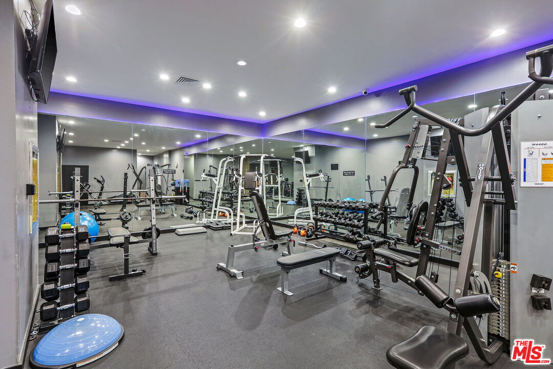 7135 Hollywood Blvd Unit: 506