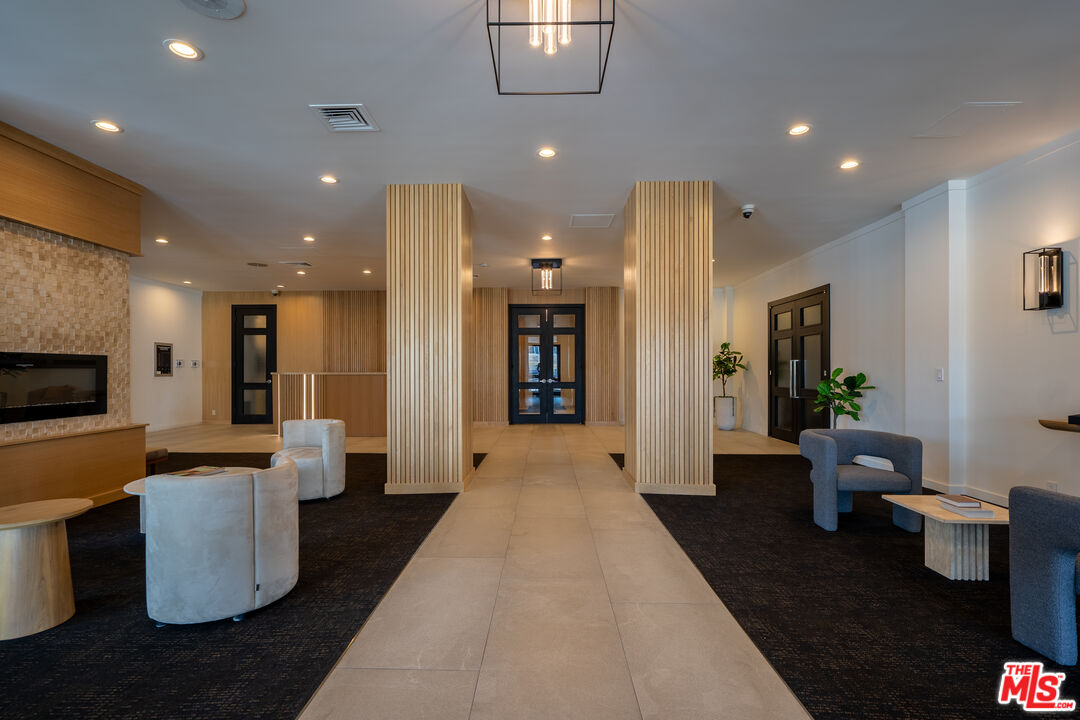 7135 Hollywood Blvd Unit: 506