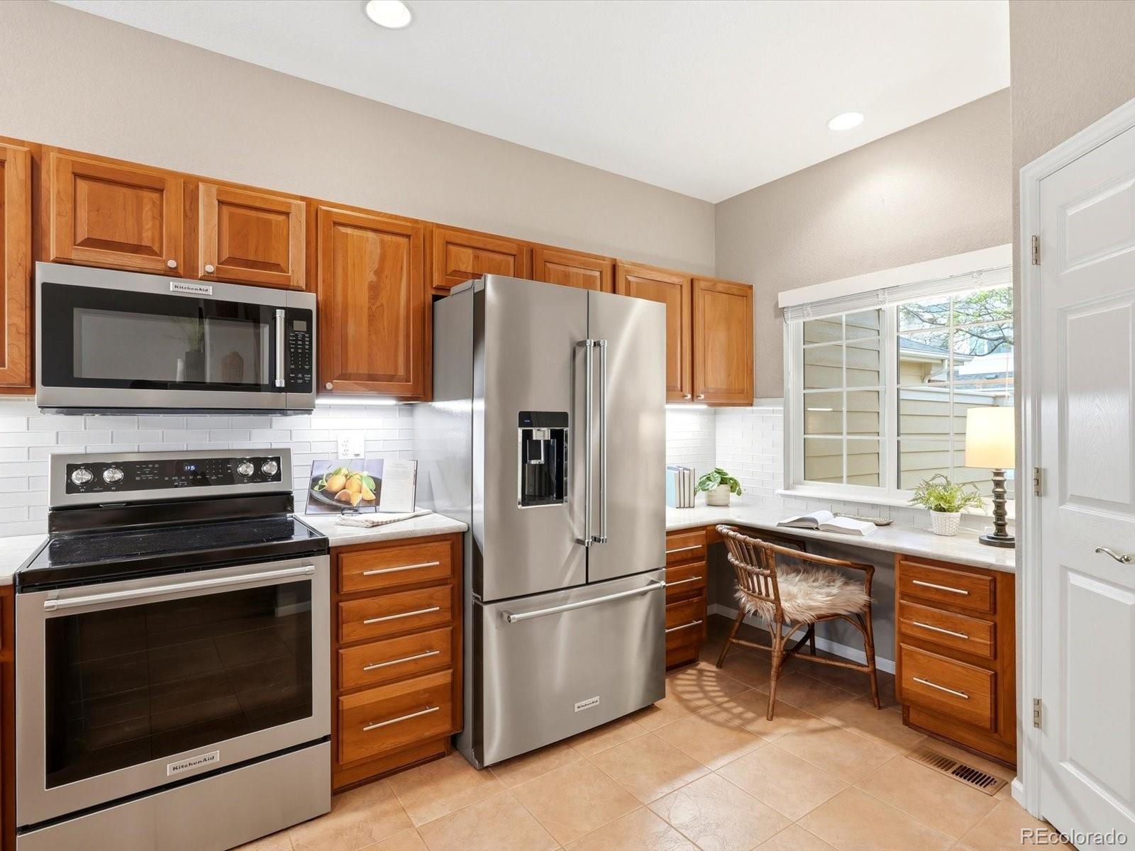 3223 S Indiana Street