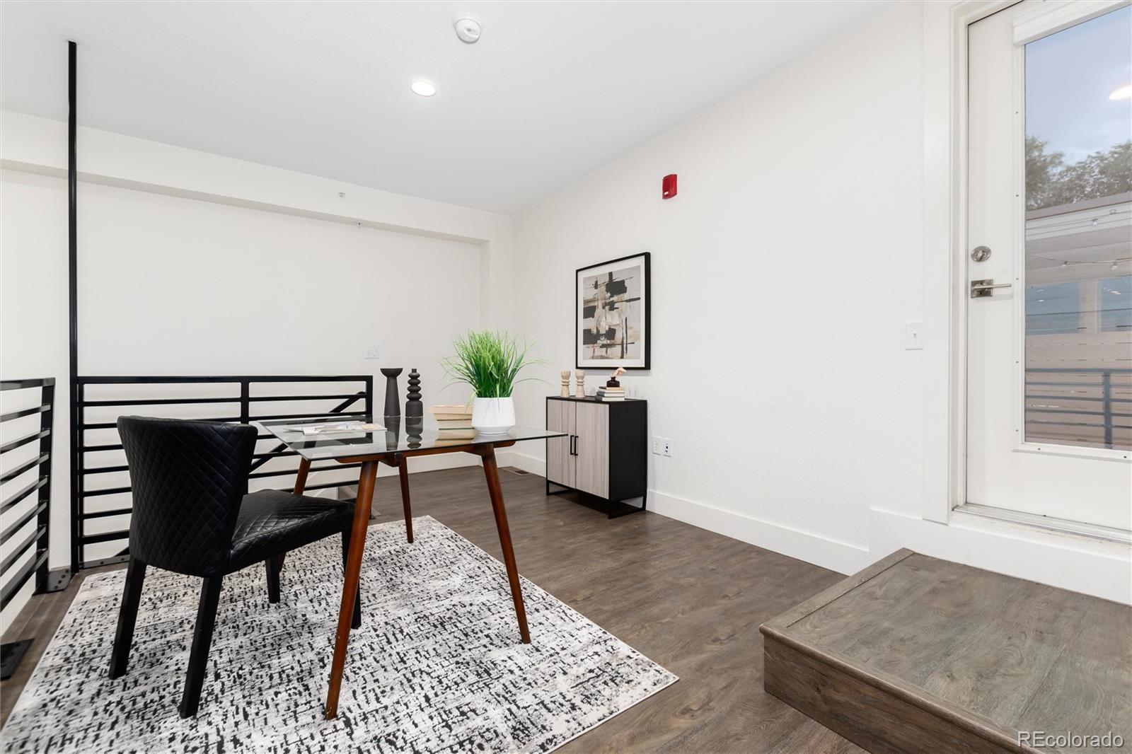 431 E Bayaud Avenue Unit: R314