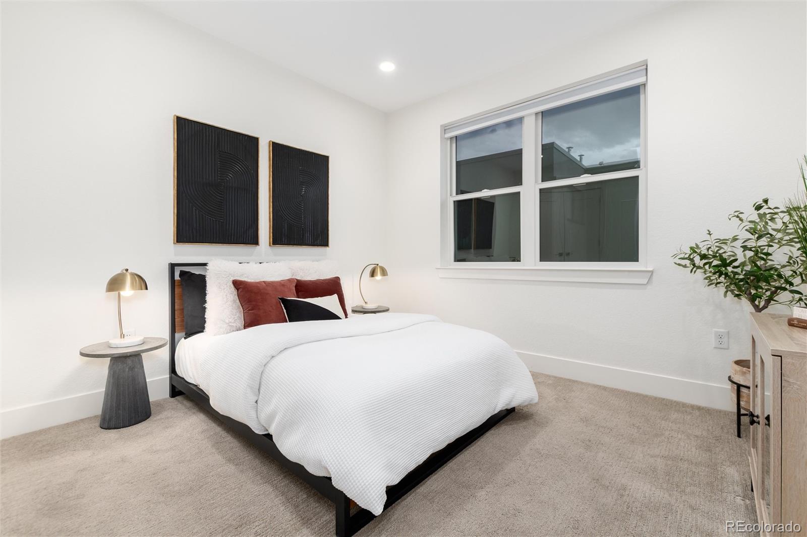 431 E Bayaud Avenue Unit: R314