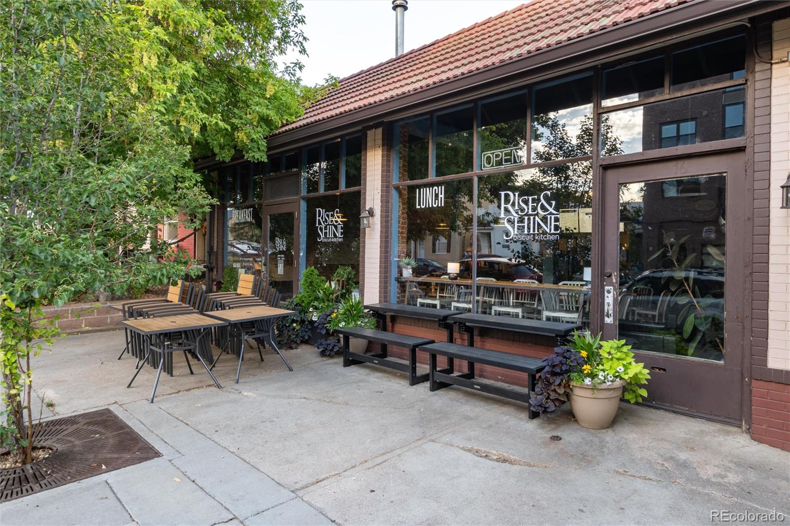 431 E Bayaud Avenue Unit: R314