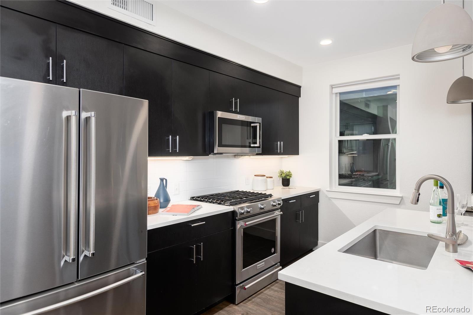 431 E Bayaud Avenue Unit: R314