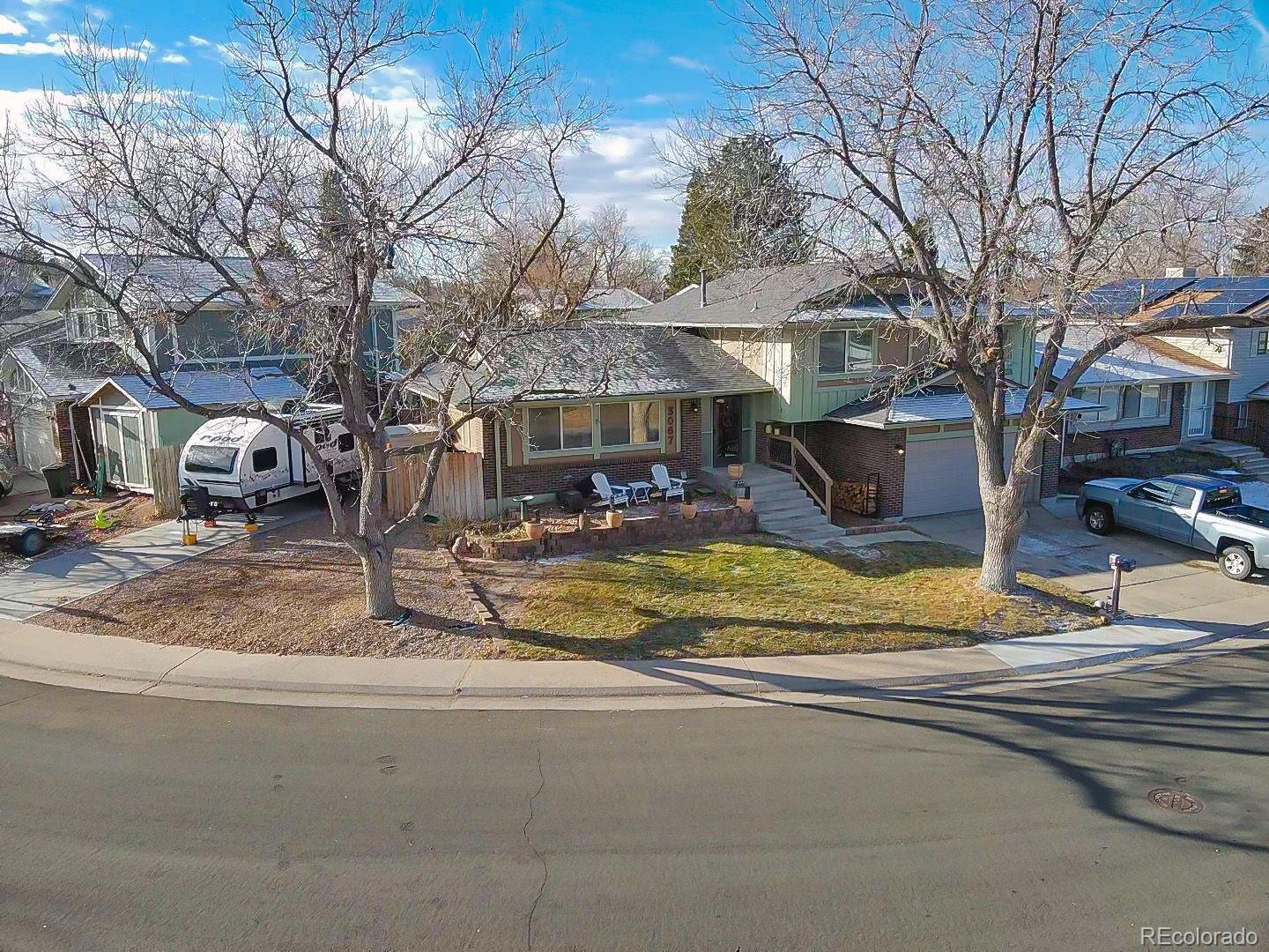 3067 S Pitkin Way