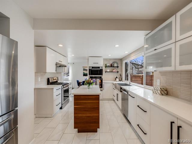 6853 Urban Street