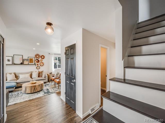 6853 Urban Street