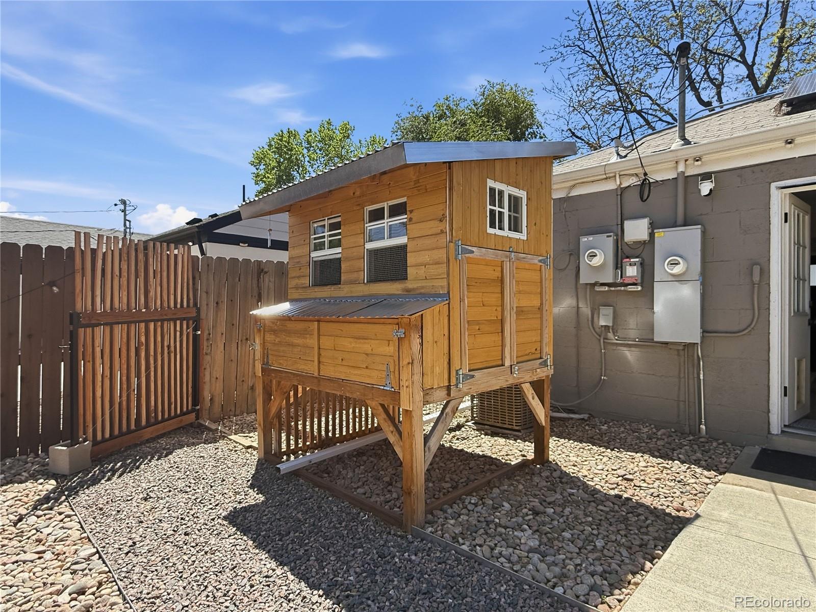 3250 Dexter Street