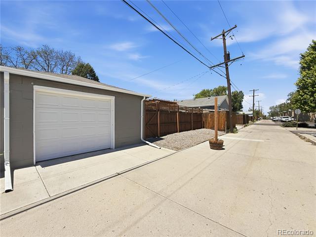 3250 Dexter Street