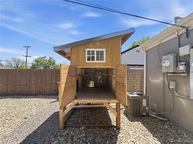 3250 Dexter Street