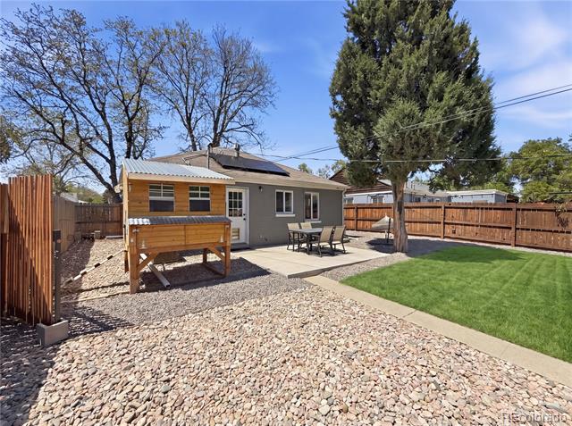 3250 Dexter Street