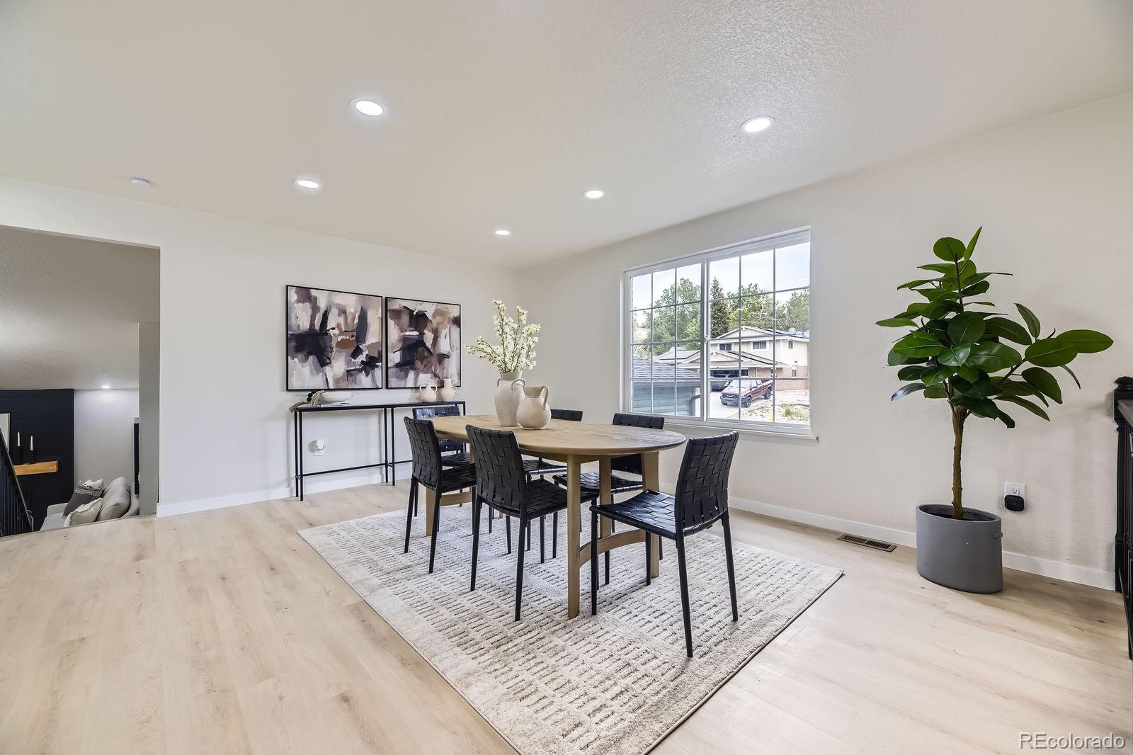 7325 Taft Court