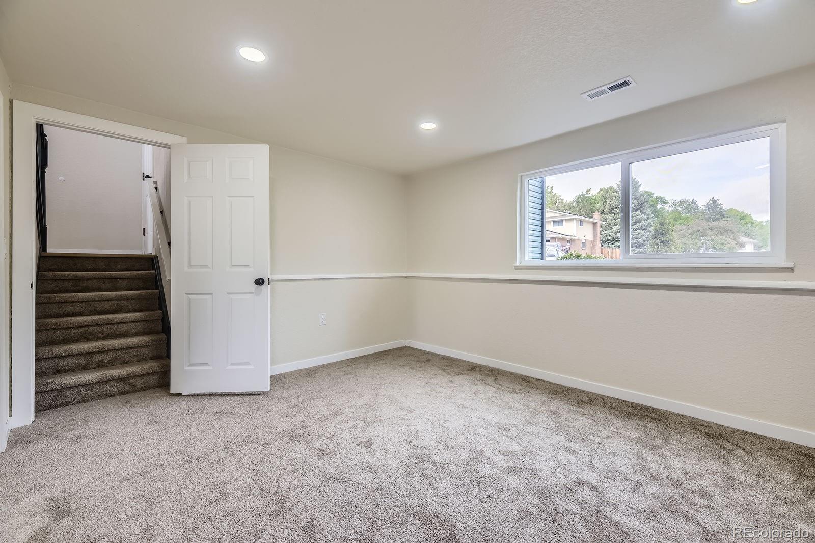 7325 Taft Court