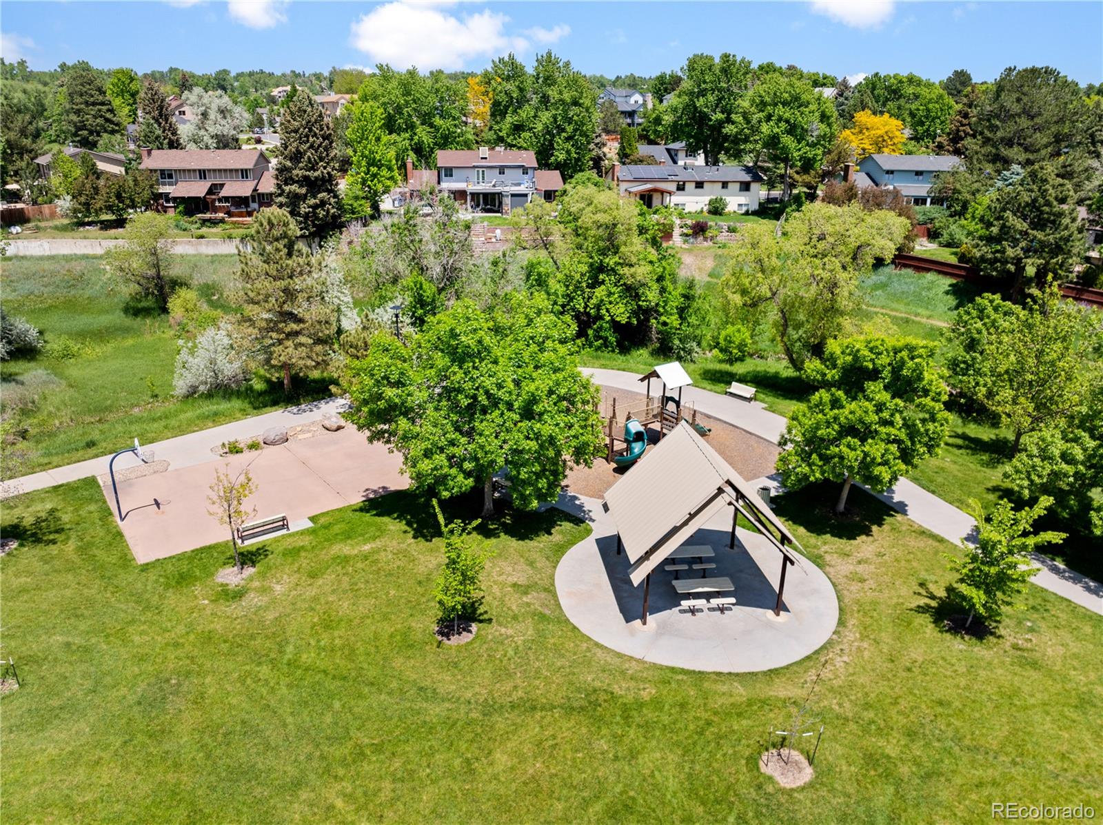 7325 Taft Court