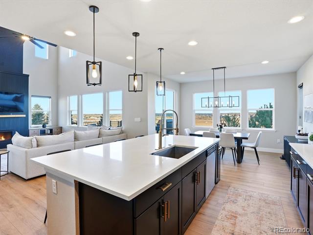 9392 Joyce Way