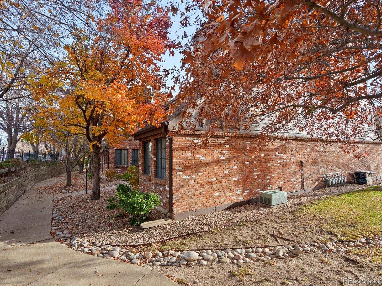 818 S Vance Street Unit: A