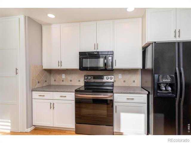 8449 Urban Court