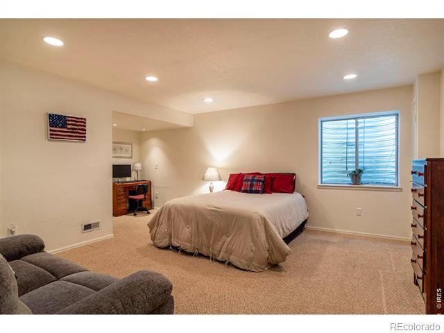8449 Urban Court