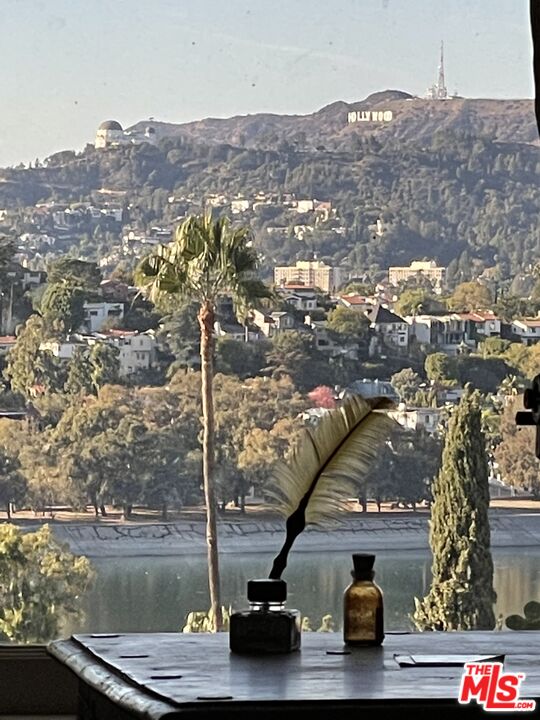 2376 Loma Vista Pl