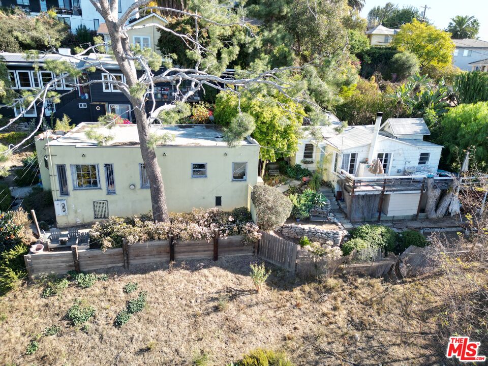 2376 Loma Vista Pl
