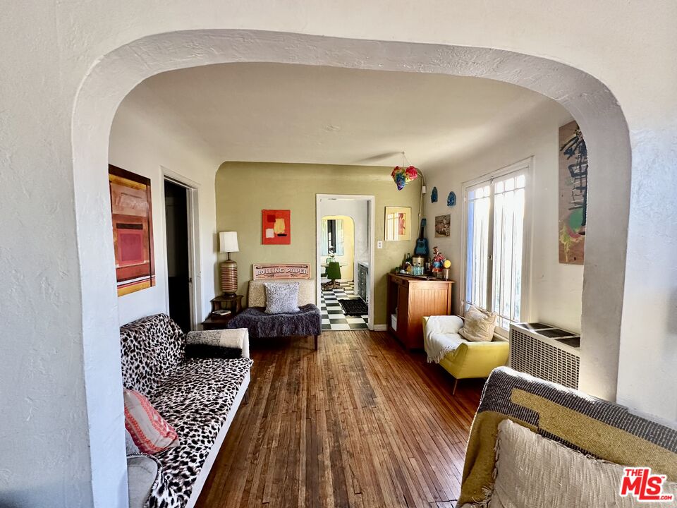 2376 Loma Vista Pl