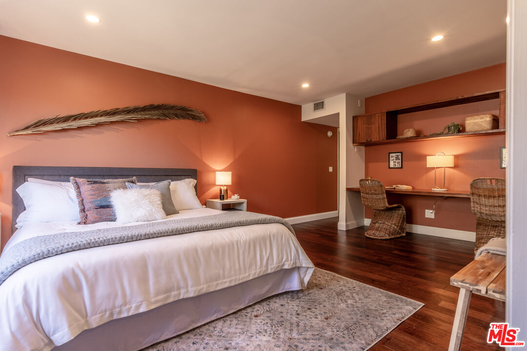 1707 Micheltorena St Unit: 314