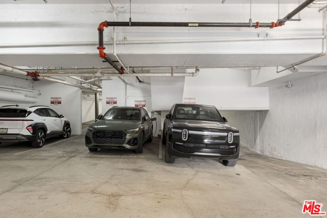 11952 Montana Ave Unit: 101
