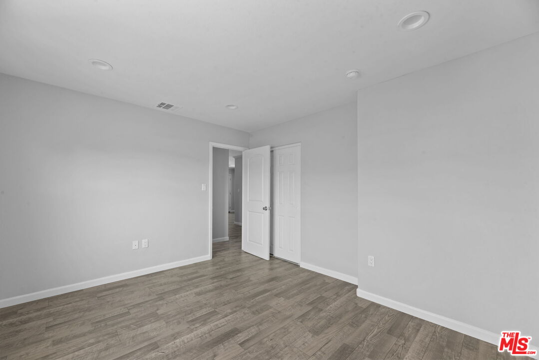 1960 N Ontario Street