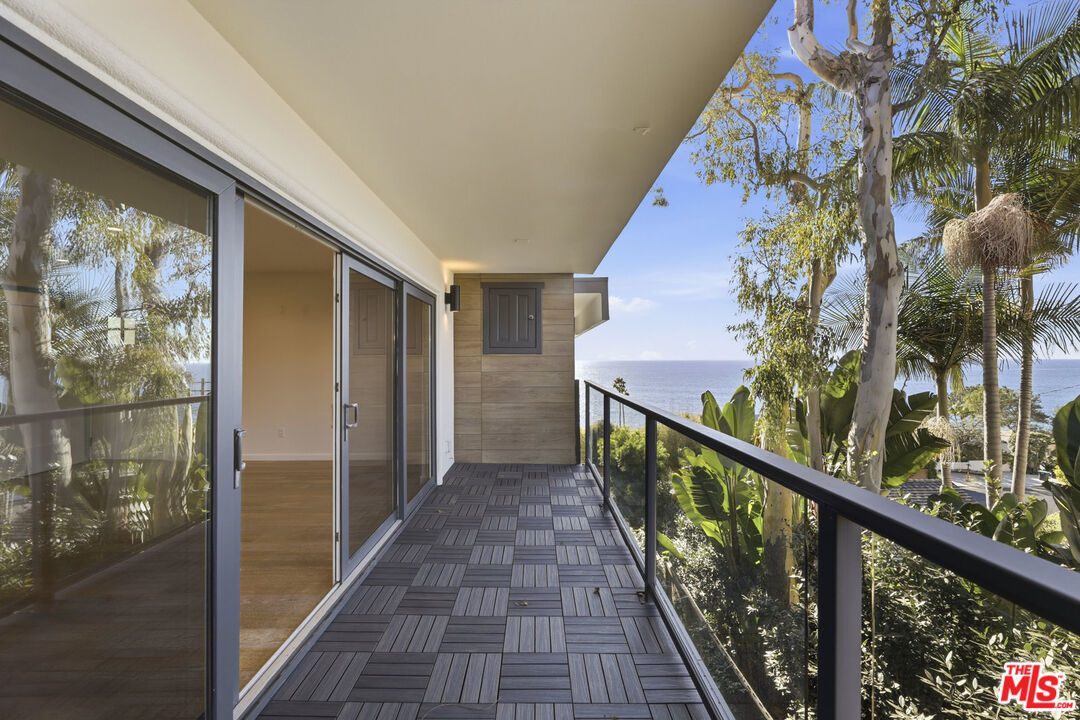 2442 S South Coast Highway Unit: 4