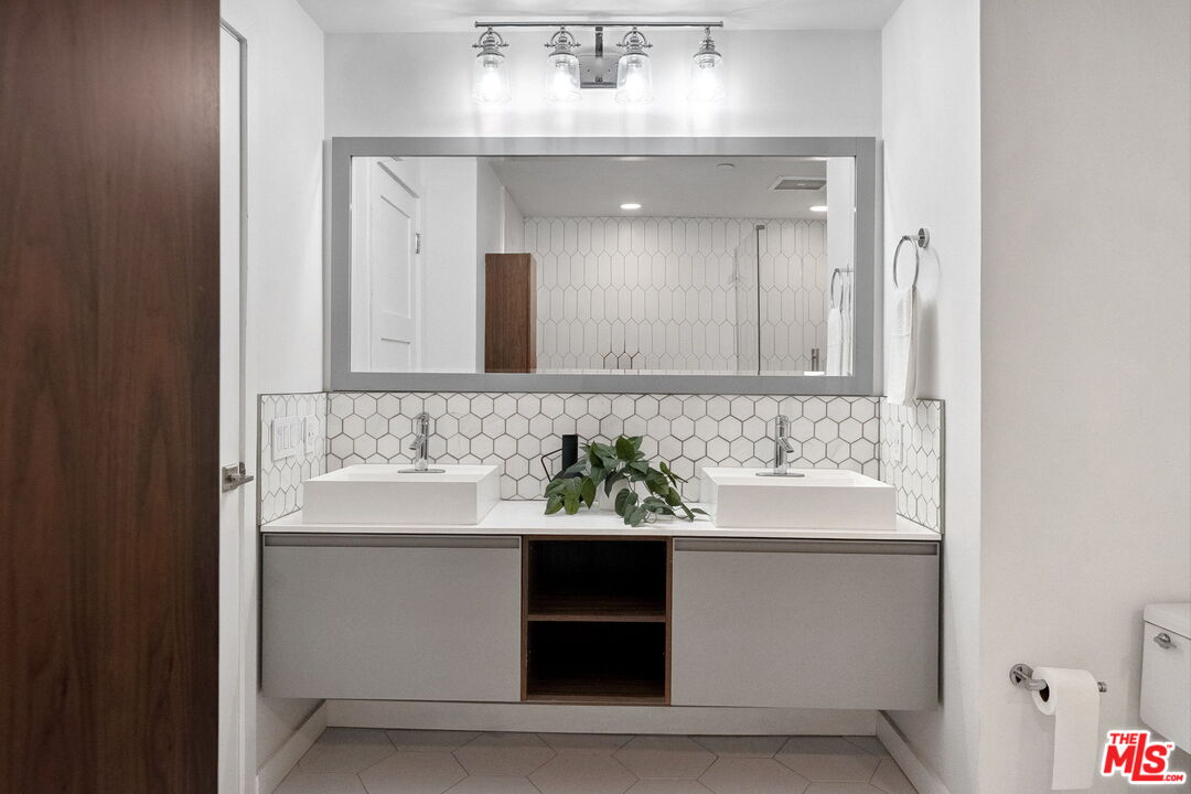 140 Ocean Park Blvd Unit: 419