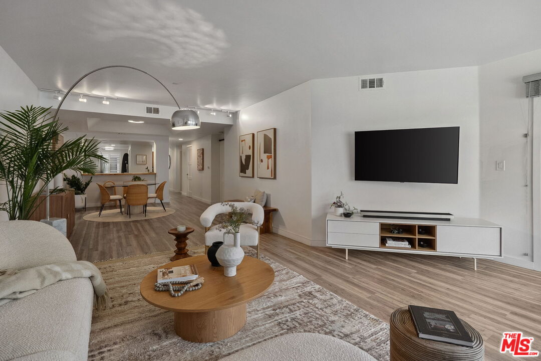 140 Ocean Park Blvd Unit: 419