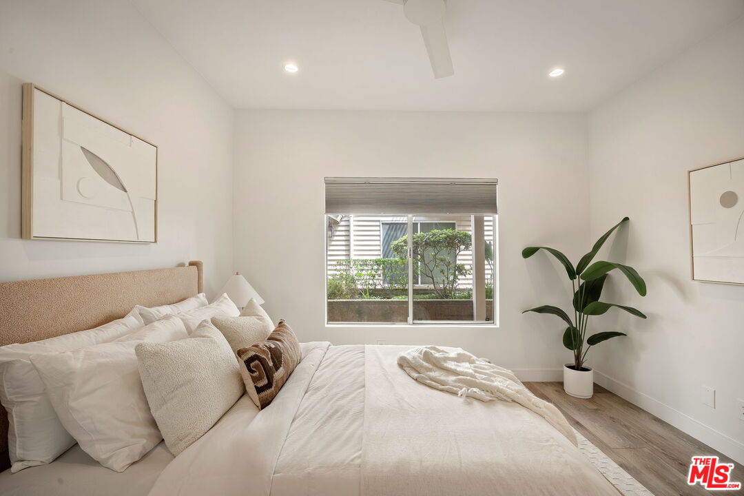 2706 Honolulu Ave Unit: 105