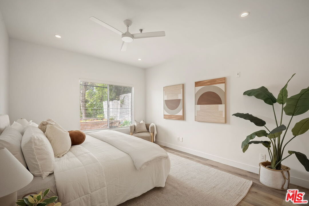 2706 Honolulu Ave Unit: 105